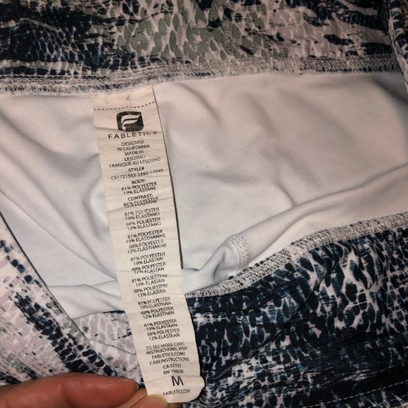 Fabletics fossil snakeskin leggings, size M - Picture 3 of 5